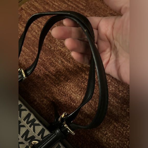 Michael Kors Tote Bag - Picture 4 of 11